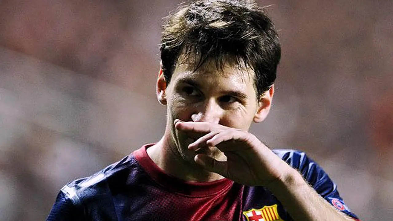 lionel-messi-121031-logo.jpg