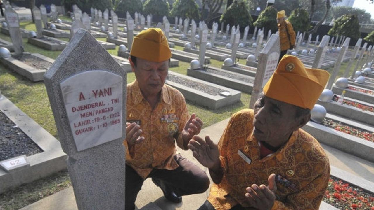 Sambut Hari Veteran, ratusan mantan pejuang ziarah di TMP Kalibata