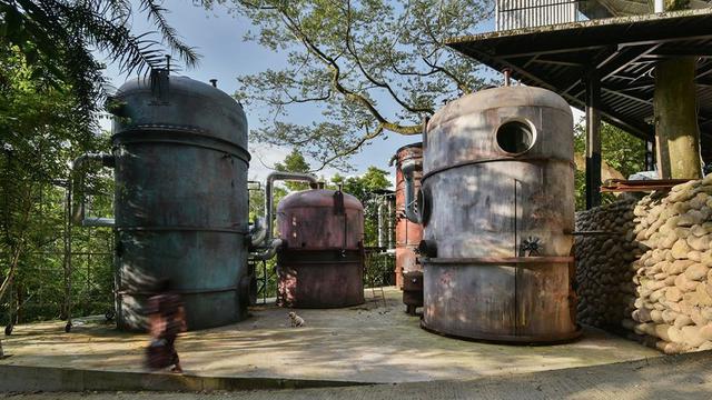 Berada di Dekat Hutan, Ini 6 Potret Hotel "Tangki Bir" La Felicita yang  Estetik