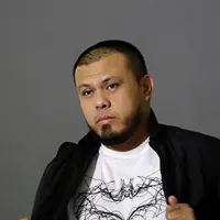 12 tahun berkiprah sebagai sutradara, Joko Anwar terobsesi untuk membuat ulang film pengabdi setan.