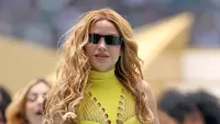 Mulai dari Shakira, Tyla, hingga EJAE, para musisi yang tampil di panggung pembuka sukses mencuri perhatian lewat pilihan busana yang penuh warna dan mencerminkan semangat perayaan global. [@entertainmentonight].