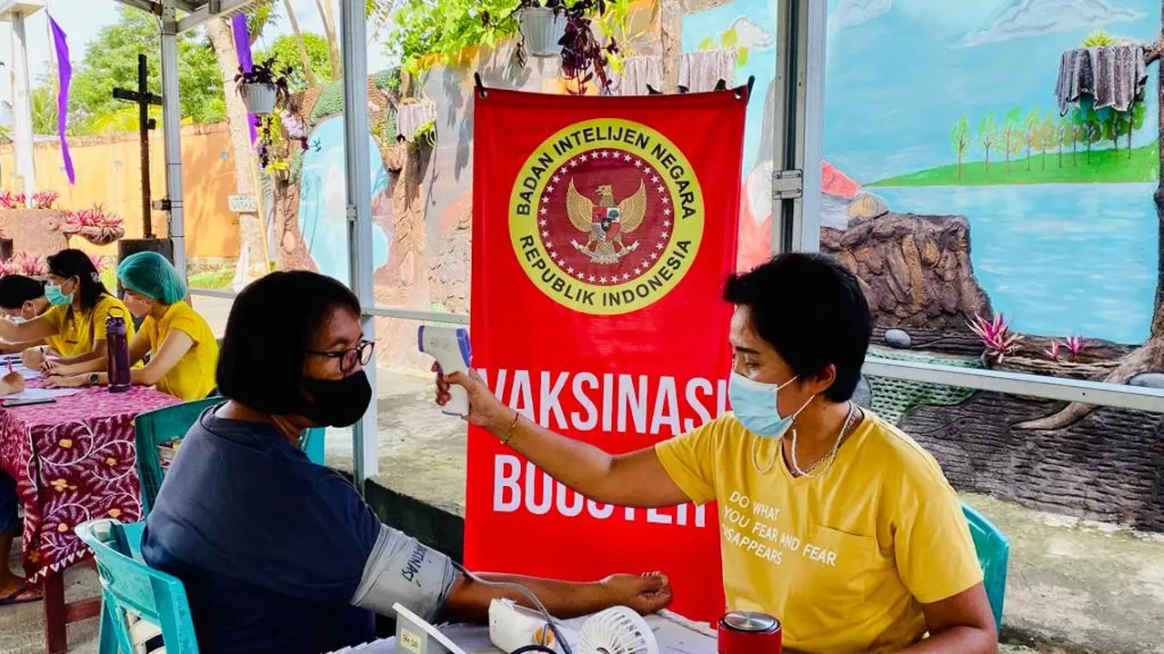 Binda Sulut menggeber vaksinasi booster untuk warga menjelang lebaran. (Ist).