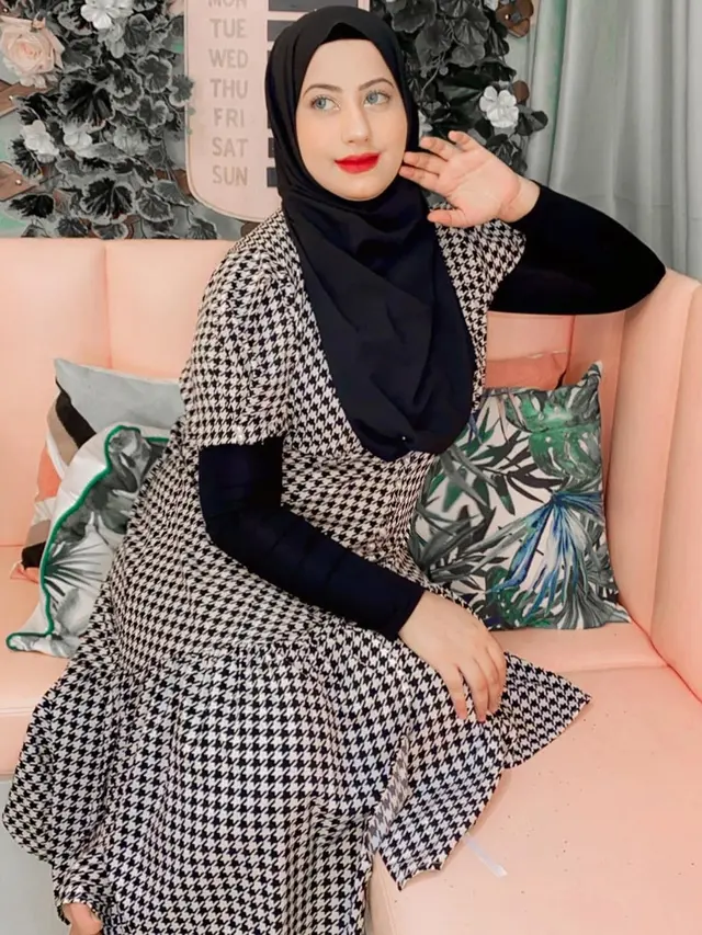 7 Potret Tasyi Athasyia Kembaran Tasya Farasya saat Pakai Hijab, Memesona