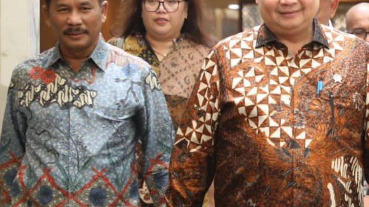 "Kami sangat membutuhkan dukungan penuh dari kementerian terkait untuk pelepasan HPK menjadi Areal Penggunaan Lain (APL), penerbitan Sertipikat (Hak Pengelolaan) HPL, koordinasi pengelolaan pesisir, dan tentunya dukungan anggaran untuk pengembangan jalan 