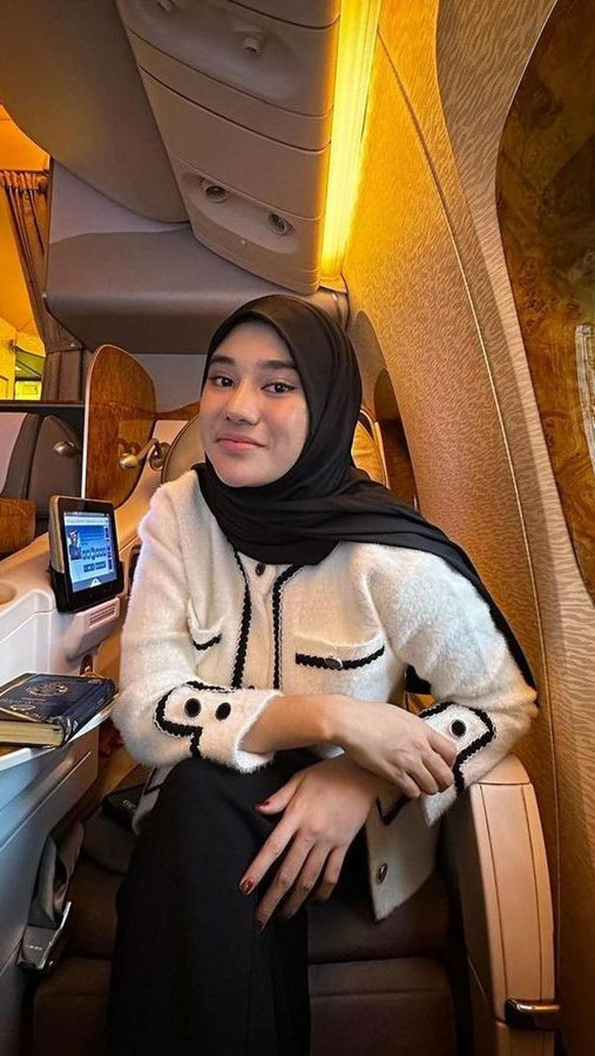 Ikut Kajian Bersama Rekan Artis Lainnya