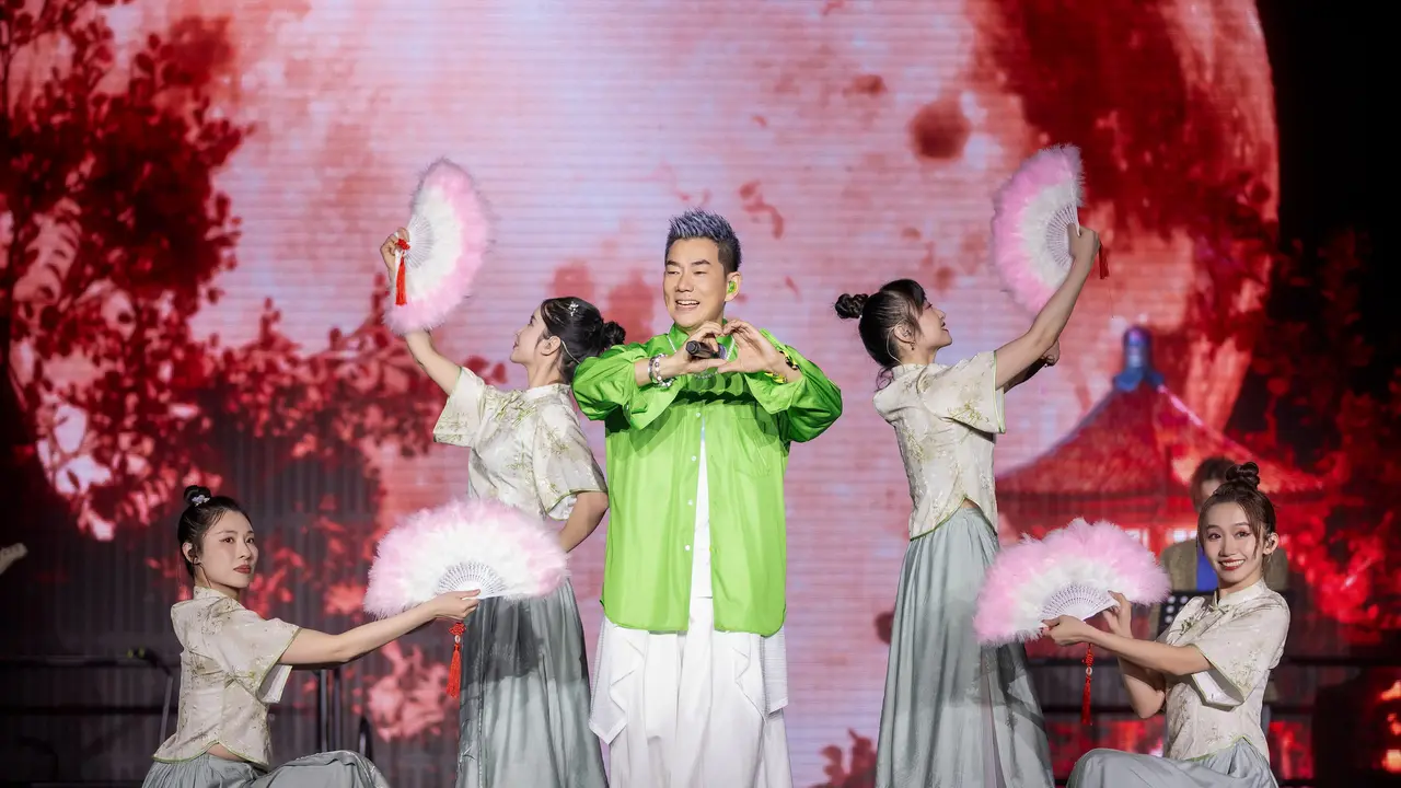 Richie Ren Siap Tampil di Indonesia Arena Desember 2026, Bawa Nostalgia Mandopop