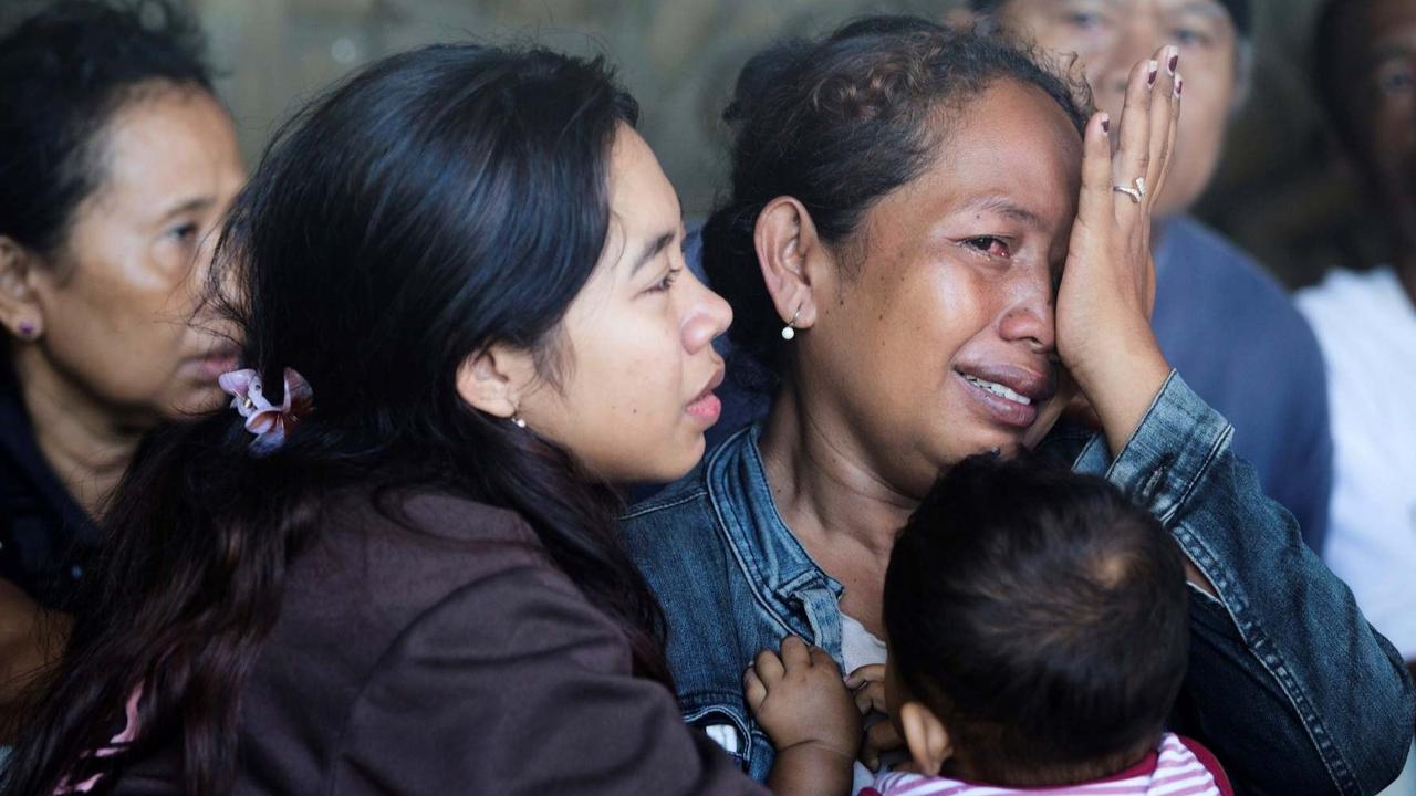 FOTO: Tragedi Kapal Tenggelam di Selat Bali, 6 Meninggal Dunia dan Puluhan Masih Hilang