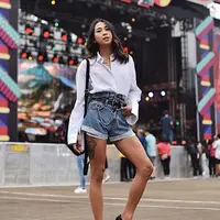 Jovi Adhiguna dengan polesan makeup stunning. (Instagram/joviadhiguna).