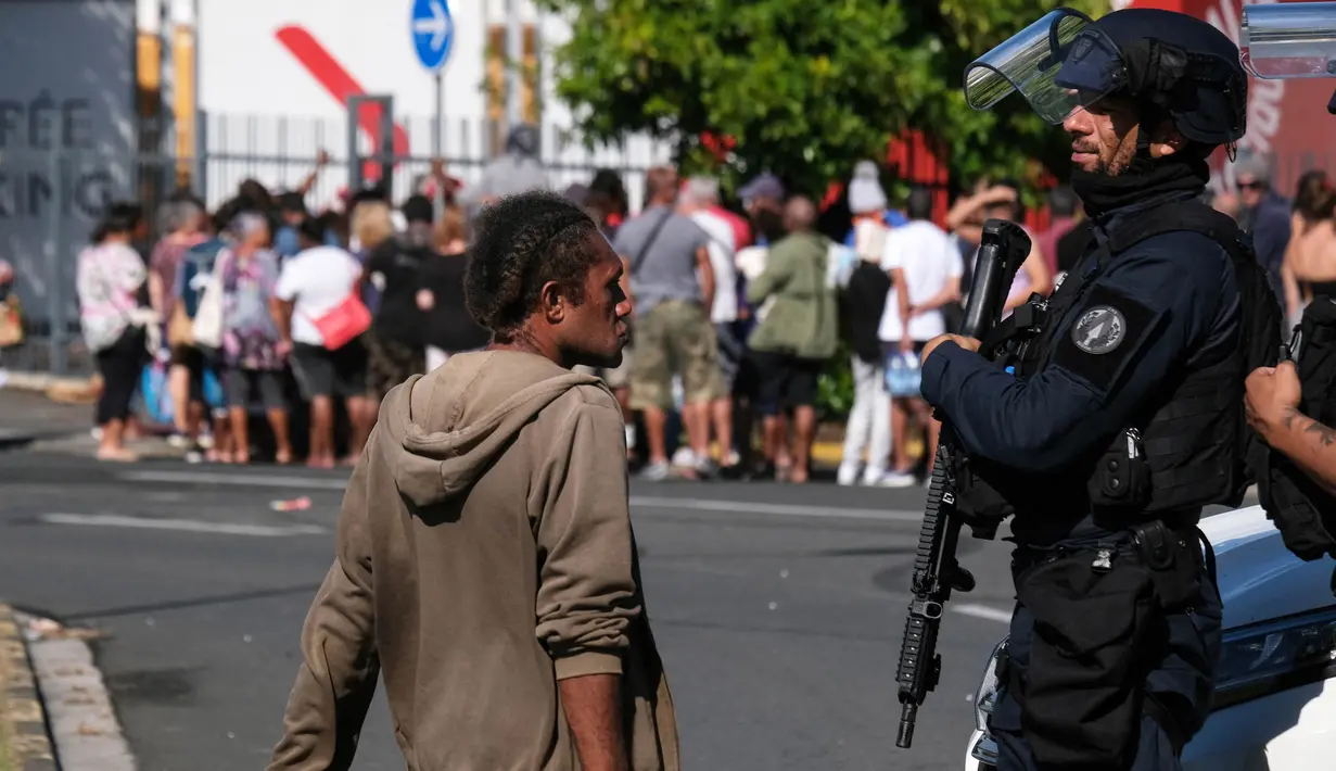 Status tersebut berlaku selama setidaknya 12 hari ke depan. (Theo Rouby/AFP)