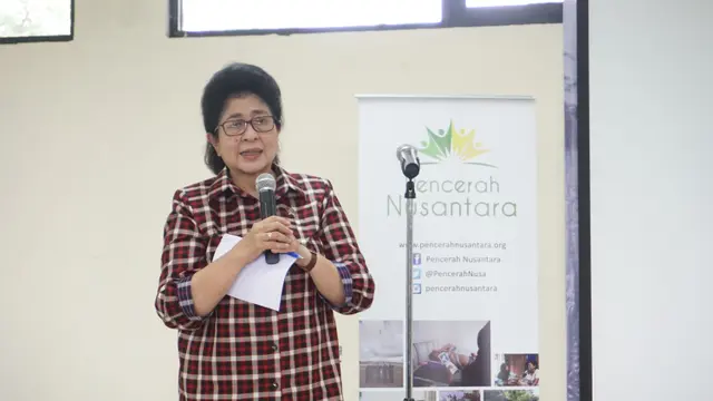 Menkes RI, Prof. Nila Moeloek memberi pembekalan untuk Pencerah Nusantara 6