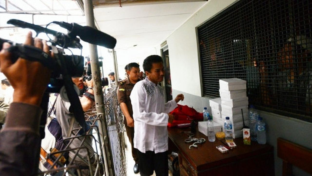 Sidang lanjutan mucikari artis terdakwa Robbie Abbas