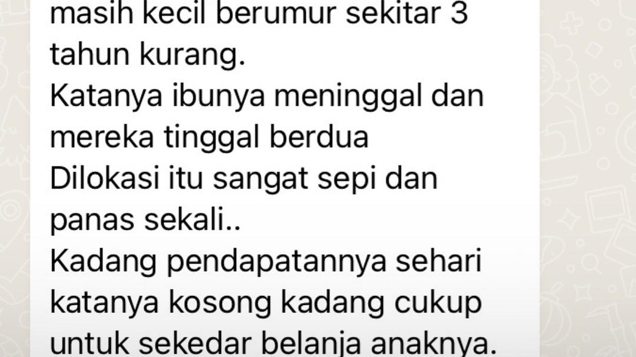 Potret Miris Buruh Pengayak Pasir Bawa Anak Balitanya ke Tempat Kerja