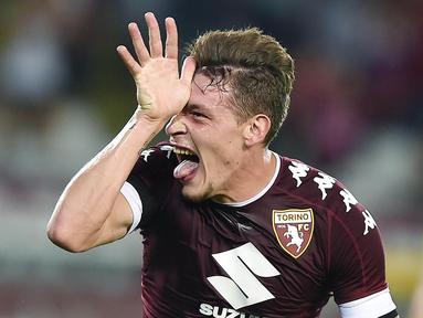Striker Torino, Andrea Belotti, melakukan selebrasi usai mencetak gol ke gawang Bologna pada lanjutan laga Serie A di Stadion Olimpic, Turin (28/08/2016). (EPA/Alessandro Di Marco)
