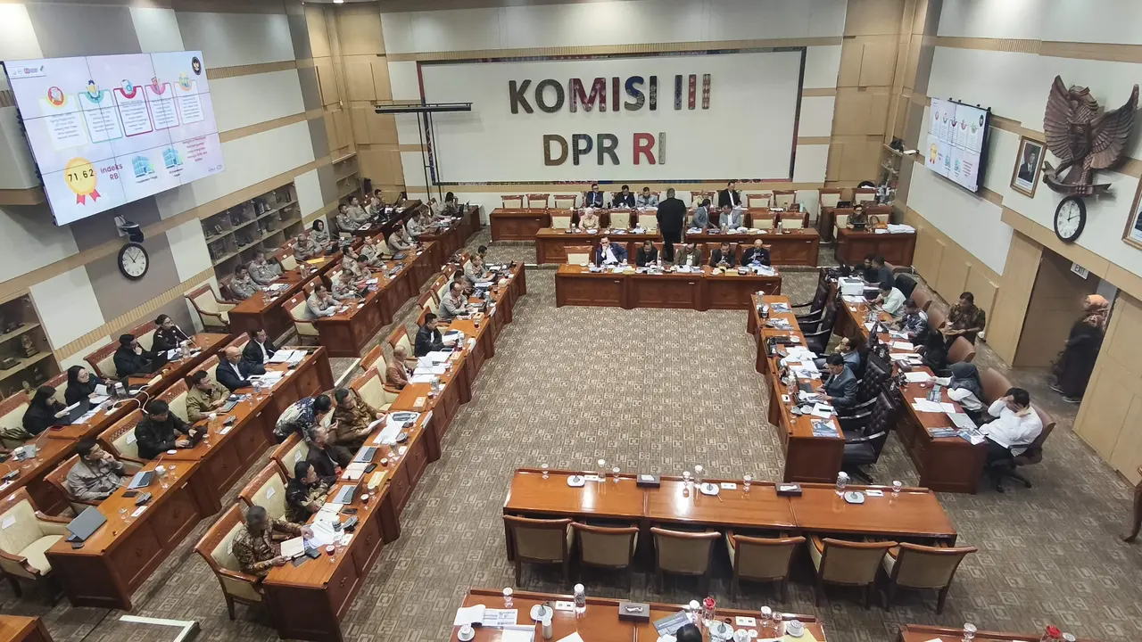 Rapat Wakapolri dan Komisi III DPR