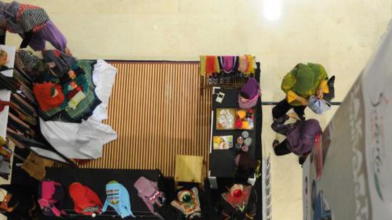 Ada gerai barang mahal, tidak tahu pesta diskon Jakarta