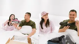 Dalam beberapa foto yang diabadikan oleh tim RANS, memperlihatkan raut wajah bahagia Raffi dan Nagita saat membuka kado. Dalam perayaan 10 tahun pernikahan, pasangan tersebut mengungkapkan mendapat 10 kado sekaligus dalam kejutan tersebut. (Liputan6.com/IG/@raffinagita1717)