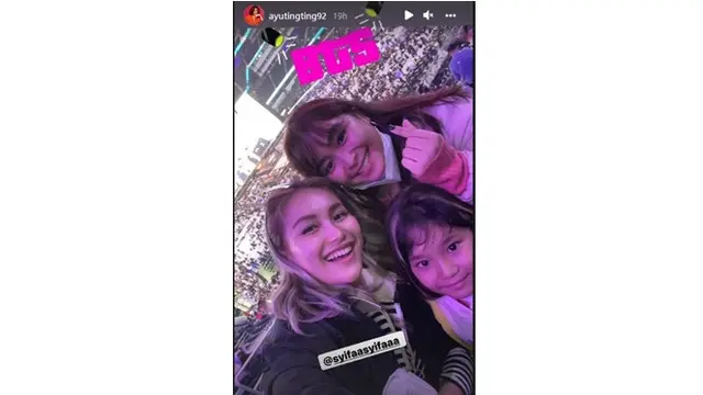 7 Momen Ayu Ting Ting dan Bilqis Nonton Konser BTS di Los Angeles, Seru Banget