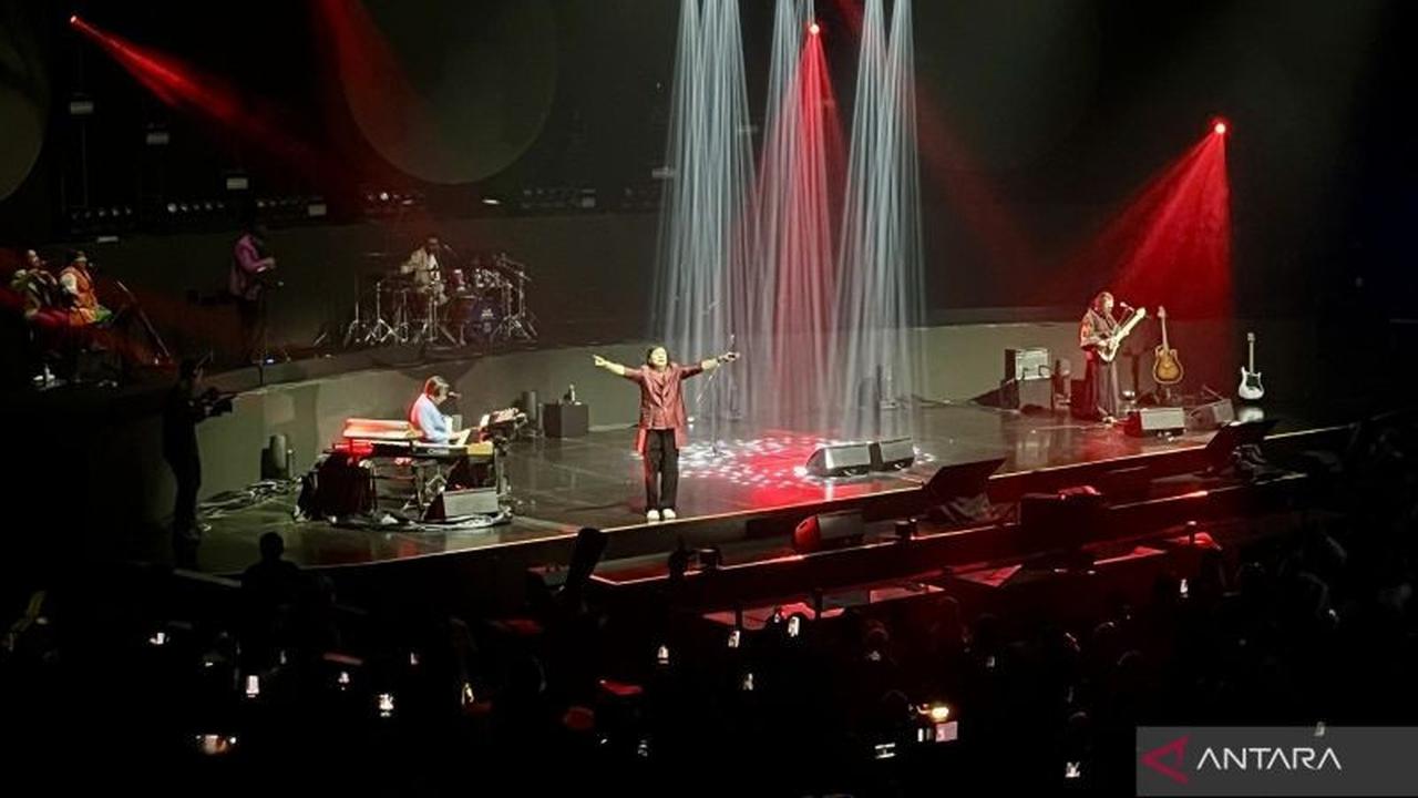 KLa Project Sukses Buka Konser 'LUX NOVA' Rayakan 37 Tahun Berkarya