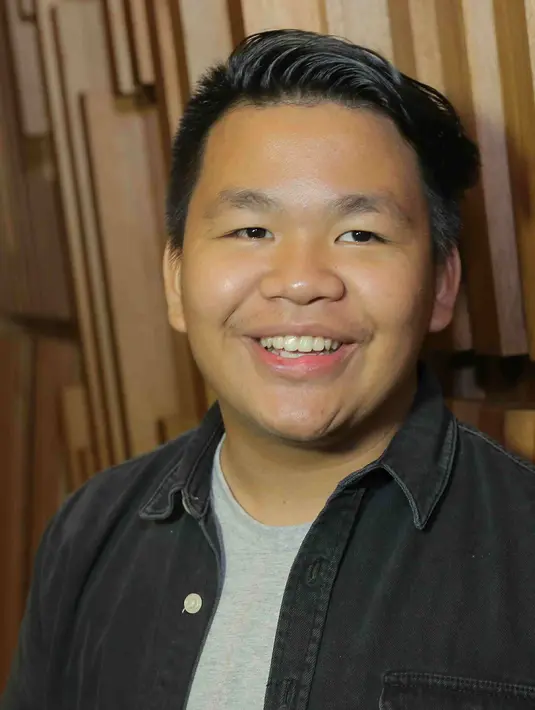 Meski merasa sedih, lantaran enam tahun sama-sama mengalami pahit getirnya di dunia musik, Kiki mendukung Iqbaal untuk melanjutkan studinya di negeri yang di pimpin oleh Barack Obama tersebut. (Andy Masela/Bintang.com)