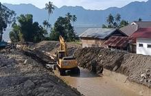 Kementerian Pekerjaan Umum dan Adhi Karya Percepat Penanganan Sungai Pascabanjir Sumbar