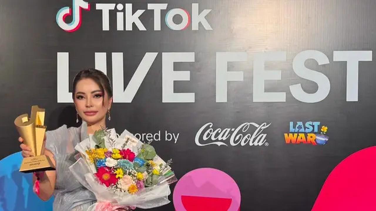 Selamat! Aska Ongi Sang 'Queen of Live Streaming' Raih Gelar Top 1 Ultimate Gold di TikTok Live Fest 2024
