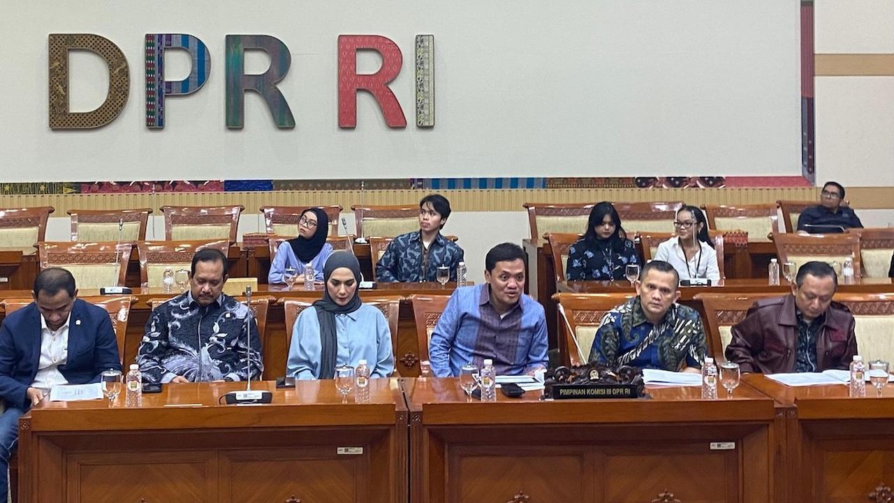 VIDEO: Kejutan Komisi III Aturan Baru RUU KUHAP, Hukuman Penghinaan Presiden Hingga Kekerasan Polisi
