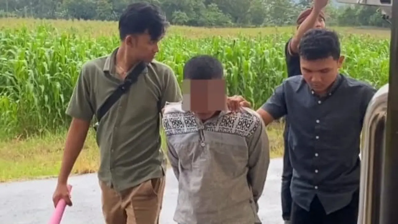 Polisi menangkap CS, seorang ayah yang memeperkosa anak tirinya bertahun-tahun (Dok. Istimewa)