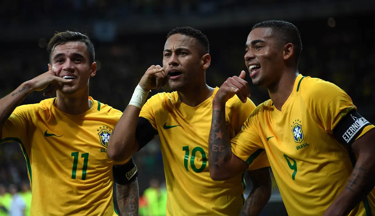 Kini bahkan Gabriel Jesus sudah mampu menembus skuat senior tim nasional Brasil. Dalam enam laga bersama Selecao, pemuda kelahiran Sao Paulo ini sudah mampu menjaringkan lima buah gol, sebuah catatan yang fantastis. (AFP/Vanderlei Almeida)