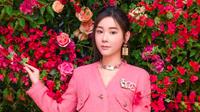 Abby Choi kenakan setelan serba pink. (Dok. Instagram/@xxabbyc/https://www.instagram.com/p/CHzQB66A1sk/?hl=en