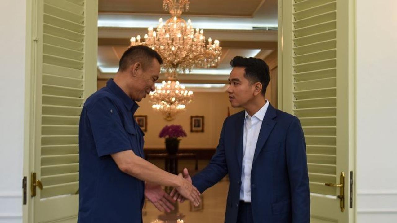 Terungkap! Rismon Sianipar Pastikan Keaslian Ijazah Jokowi-Gibran Setelah Kajian Mendalam