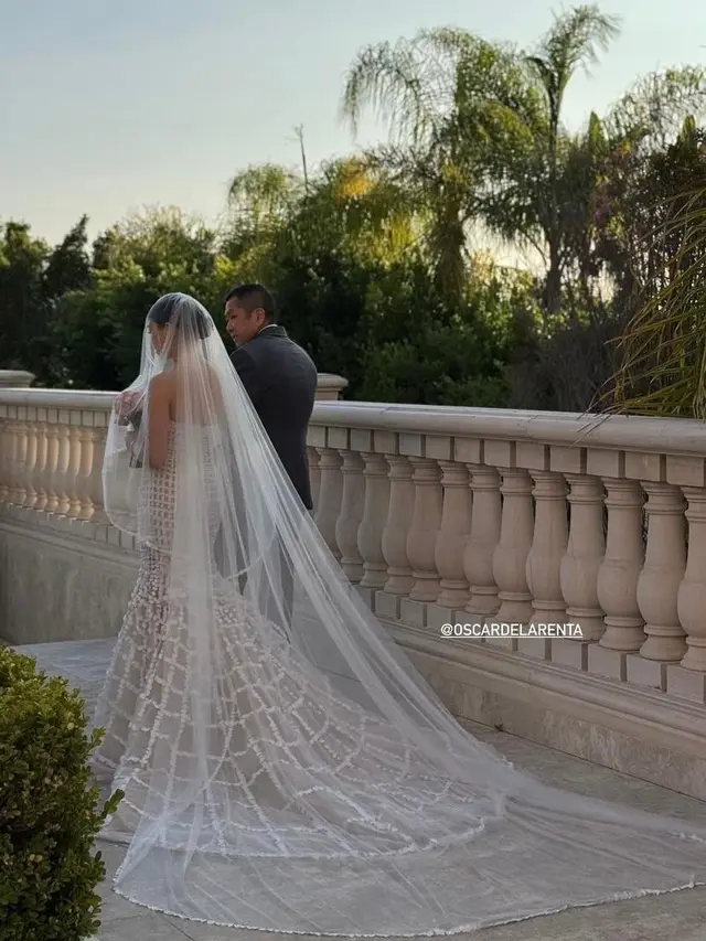 Adu Gaun Mewah Ketiga Putri Hary Tanoesoedibjo saat Pemberkatan Pernikahan, Dirancang Desainer Kelas Dunia