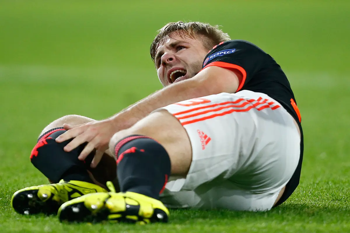 20150916-Liga-Champions-Belanda-PSV-MU-Luke-Shaw-Hector-Moreno