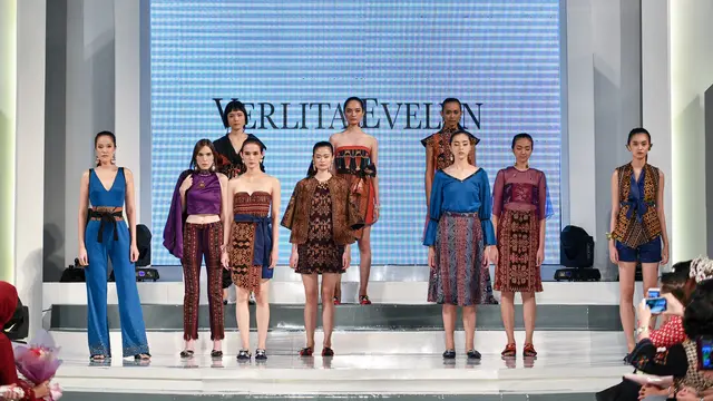 Desainer ASEAN dan Tanah Air Unjuk Kebolehan di Ciputra World Fashion Week 2018