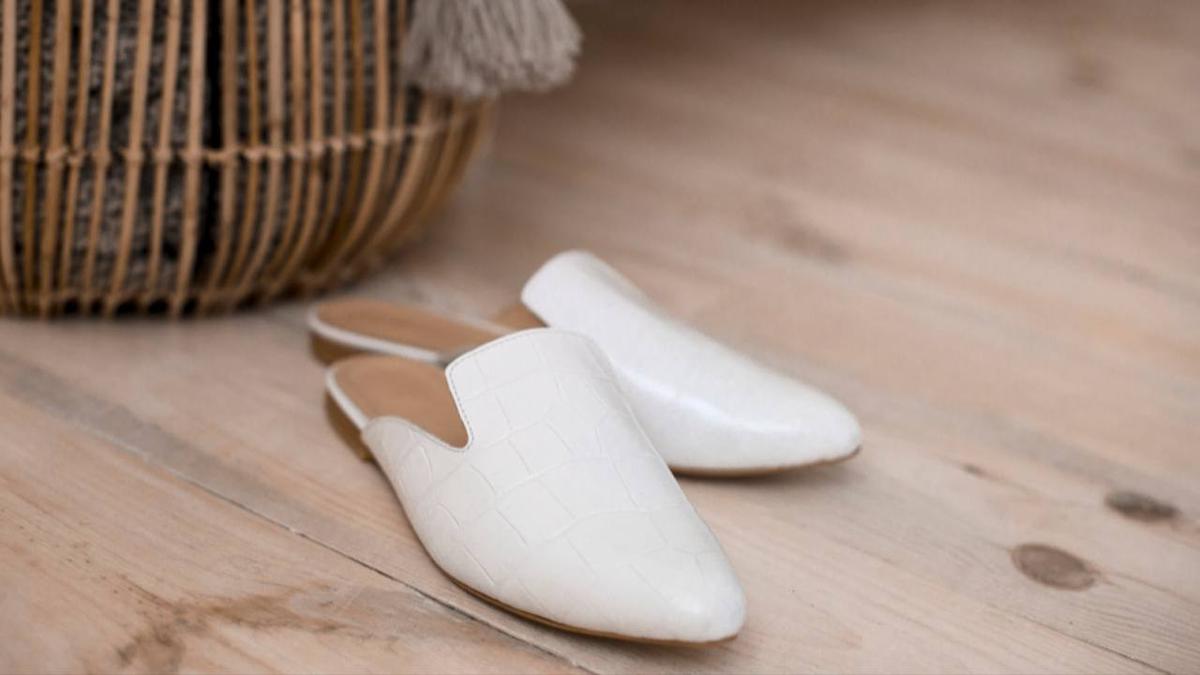 Rekomendasi Slip On Wanita Empuk untuk Menemani Silaturahmi Lebaran dengan Nyaman