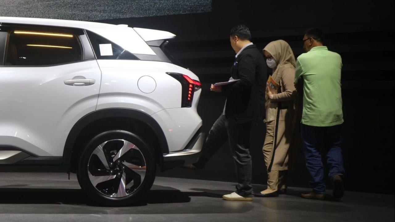 GAIKINDO merasa bangga karena GIIAS terus berkembang dan bahkan menjadi salah satu pameran otomotif terbesar di dunia, tidak seperti pameran otomotif di Cina