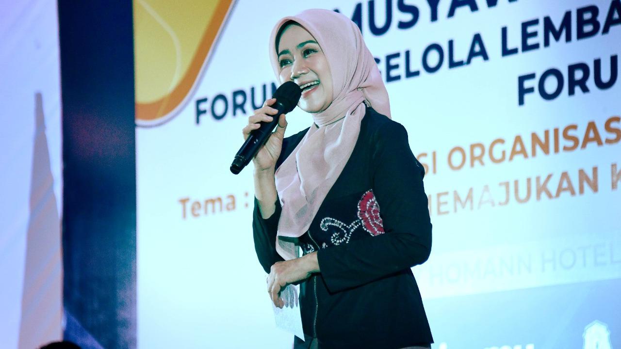 Ketua Umum Sekoper Cinta Atalia Praratya Ridwan Kamil