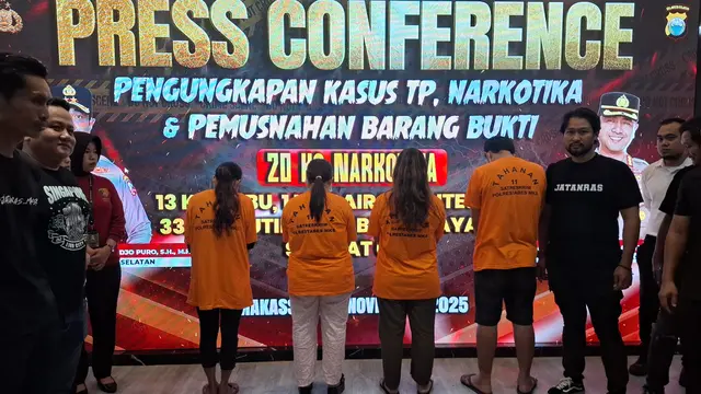Empat pelaku kasus penculikan dan perdagangan Bilqis (4), bocah asal Makassar yang sempat dijual hingga ke kelompok Suku Anak Dalam di Jambi (Liputan6.com/Fauzan Sulaiman)