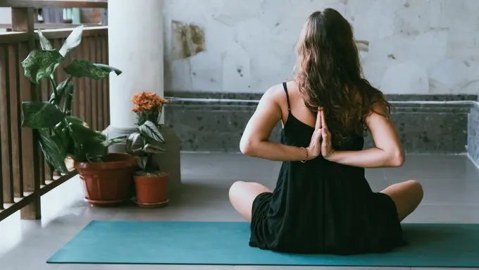 yoga-kezo