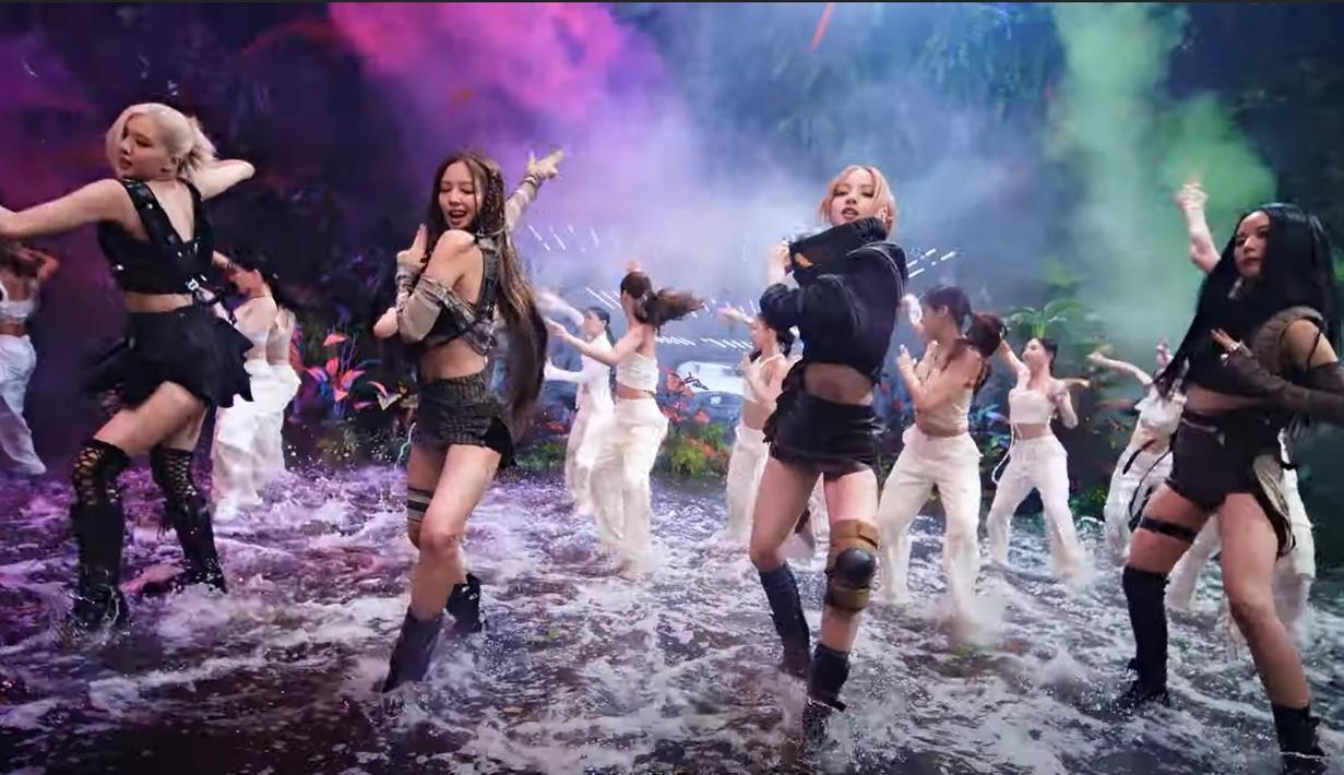 Blackpink saat tampil di video musik Pink Venom. (Foto: YouTube/BLACKPINK)