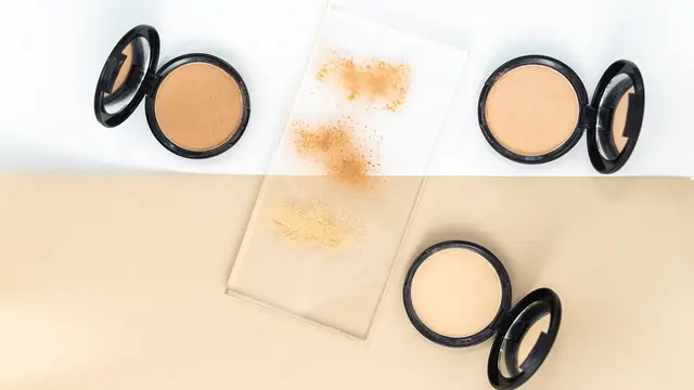 Hadir dengan Harga Terjangkau, OMG Oh My Glam Coverlast Two Way Cake Bikin Wajah Flawless Maksimal Tanpa Filter