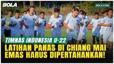 Timnas Indonesia U-22 menggelar latihan resmi di Stadion Rajamangala Lanna, Chiang Mai, Minggu (7/12/2025). Sebanyak 23 pemain, termasuk tiga diaspora, mengikuti sesi intens menjelang SEA Games 2025.