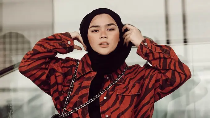 4 Potret Sivia Eks Blink yang Jadi Penyanyi Solo