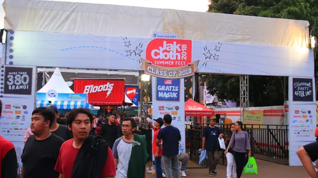 Ngabuburit di JakCloth Lebaran 2018