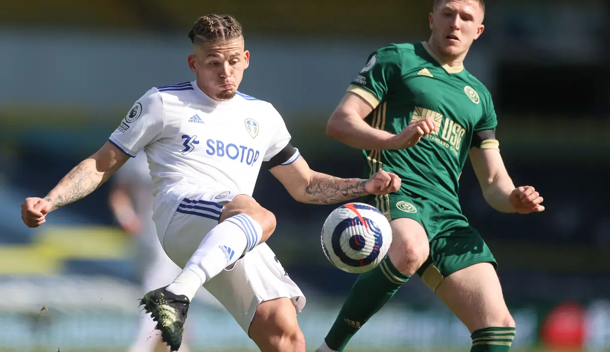 Kalvin Phillips. Gelandang Inggris berusia 25 tahun ini akan menjalani musim ke-8 nya bersama Leeds United musim ini. Berkat aksi gemilangnya di Euro 2020 lalu, harganya naik dari 30 juta euro menjadi 40 juta euro. Liverpool dikabarkan tertarik mendatangkannya. (Foto: AFP/Pool/Carl Recine)