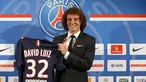 Kampiun Ligue 1, Paris St Germain, secara resmi mengenalkan pemain barunya, David Luiz, di Paris, Perancis, (7/8/2014). (REUTERS/Benoit Tessier)