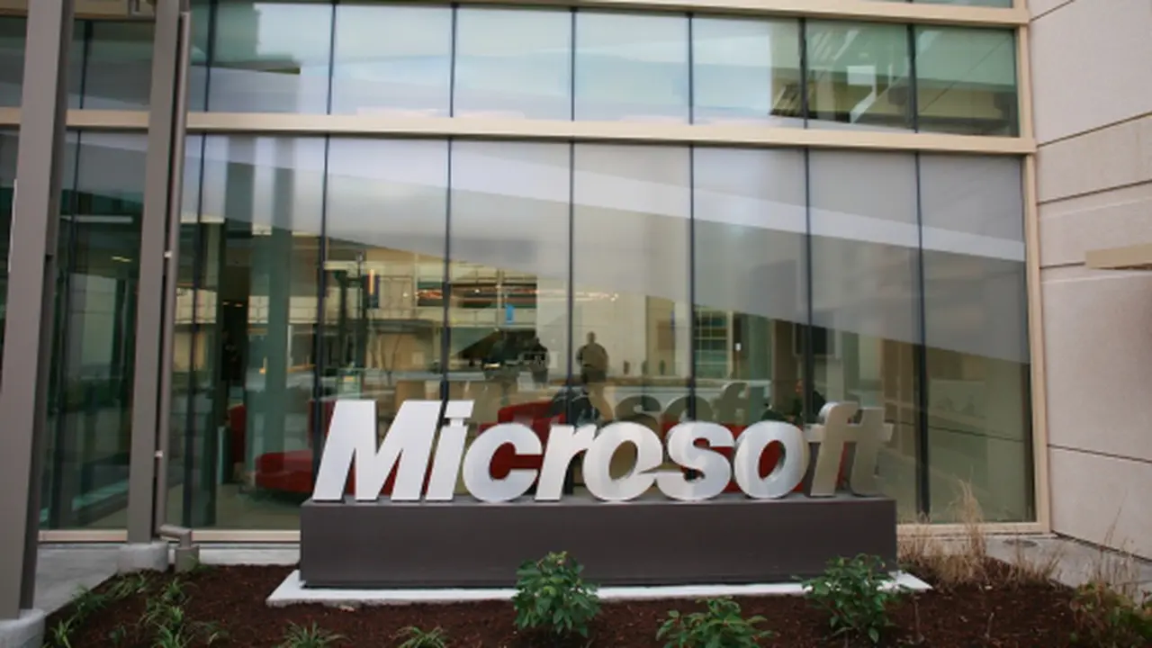 Para Peneliti Microsoft Ternyata Banyak yang Pakai Produk Apple