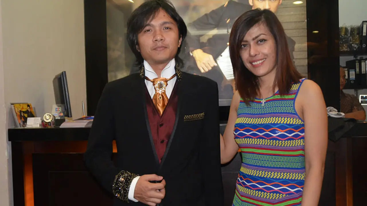Novita Dewi dan Alex Rudiart Akan Menikah di Yerusalem