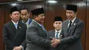 Presiden Prabowo Subianto berbincang dengan Presiden ketujuh RI Joko Widodo usai menyampaikan Pidato Kenegaraan di gedung parlemen di Jakarta, Indonesia, Jumat, 14 Agustus 2026.(DPR RI)