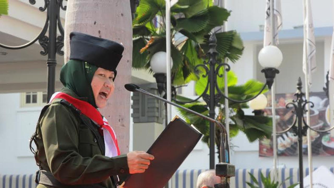 20150919-Walikota Surabaya Risma