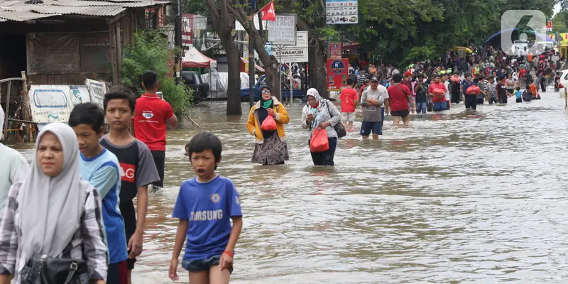 Banjir Mulai Surut, Jalan Penghubung Jakarta-Tangerang Sudah Bisa Dilintasi